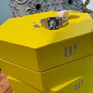 Elegant Silver and Blue Gemstone Ring